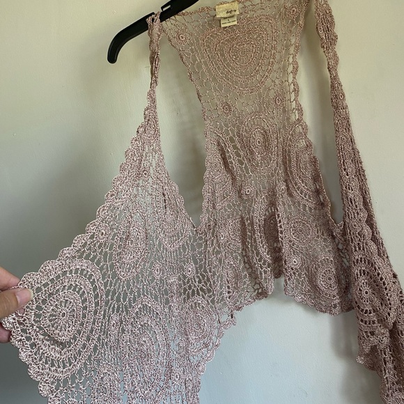 Metallic Rose Gold Crochet Open Vest Daytrip Large - Picture 5 of 7